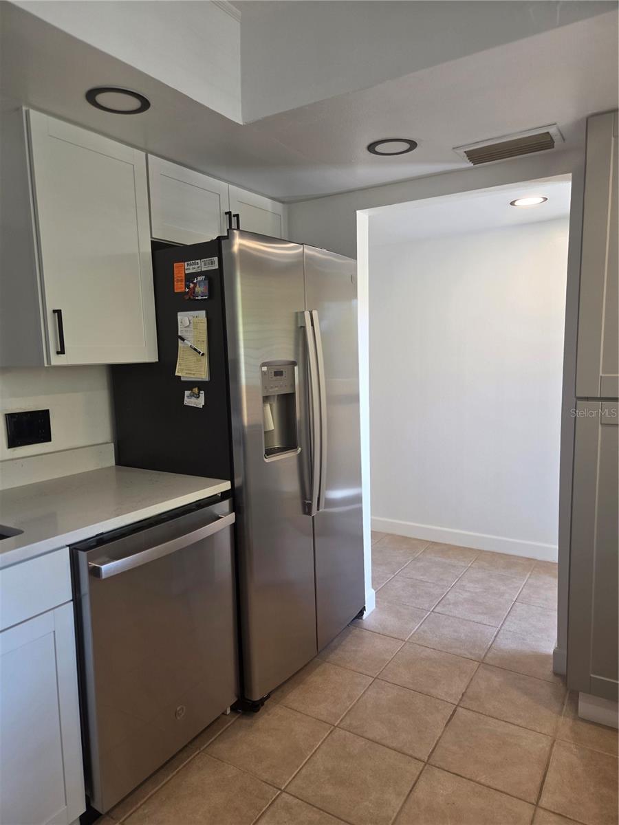 IMPERIAL PINES CONDO - Residential Lease