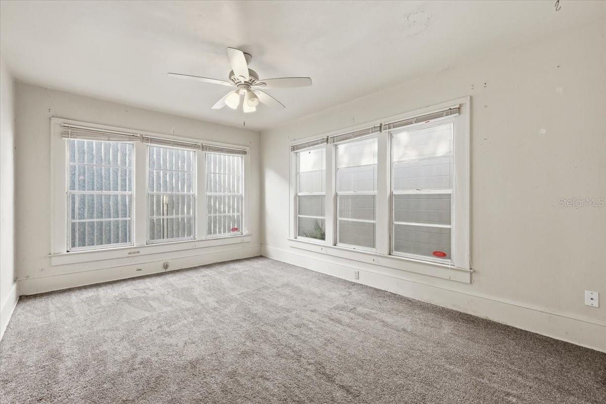 MOUNT VERNON HEIGHTS - Commercial Sale