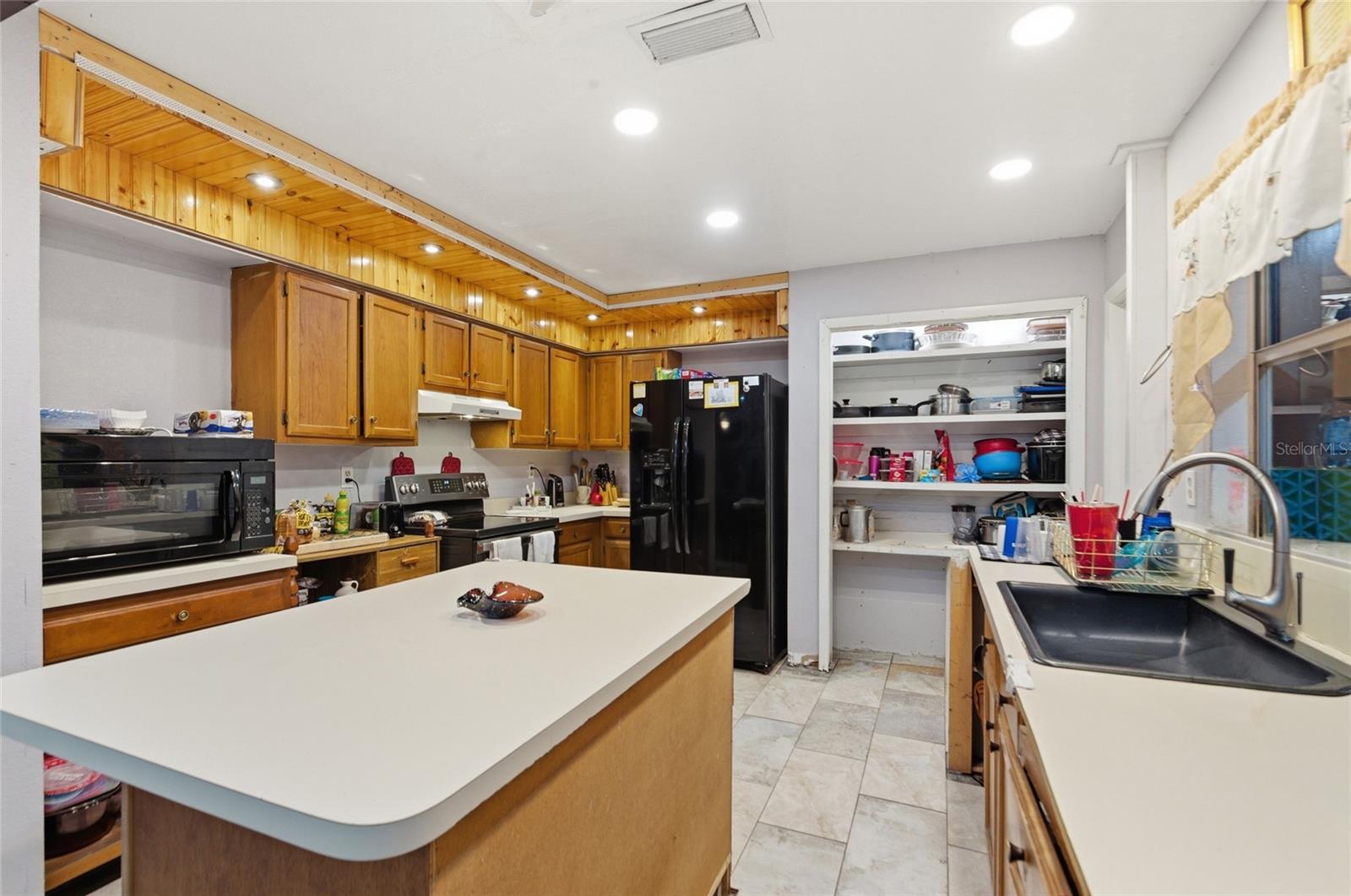 HIGHLAND GROVE EAST - Residential