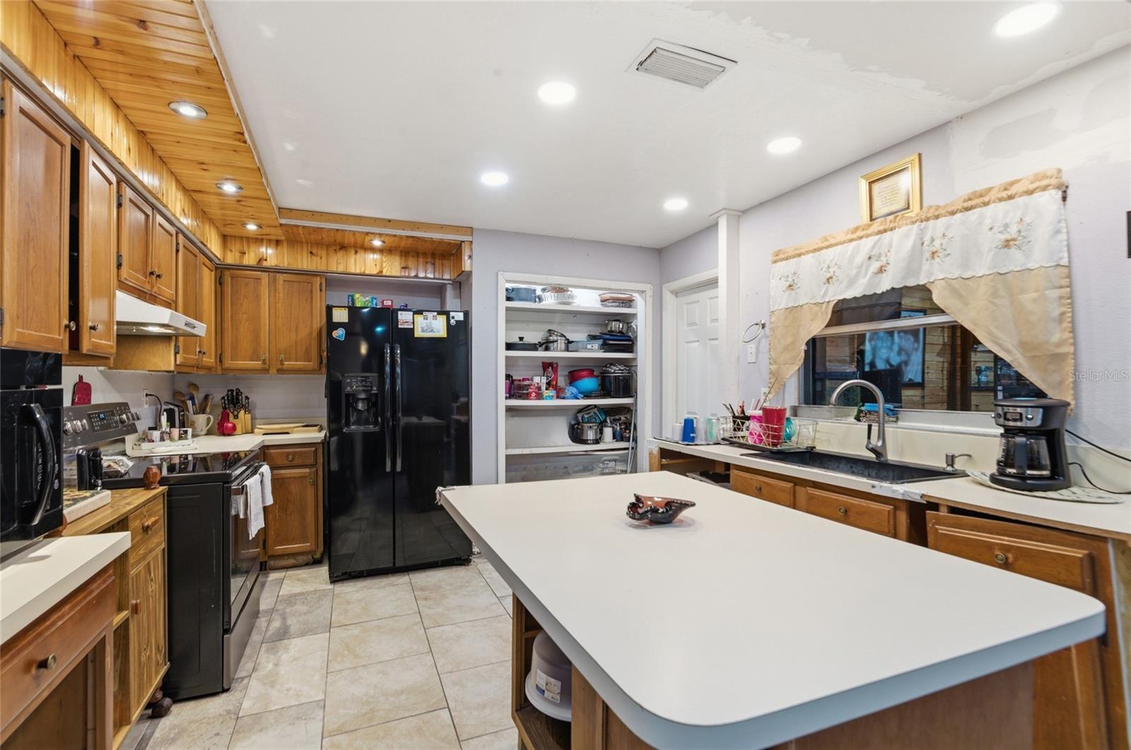 HIGHLAND GROVE EAST - Residential