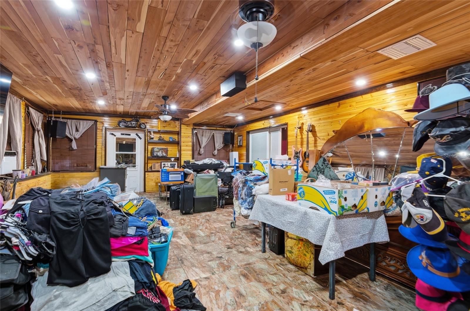 HIGHLAND GROVE EAST - Residential