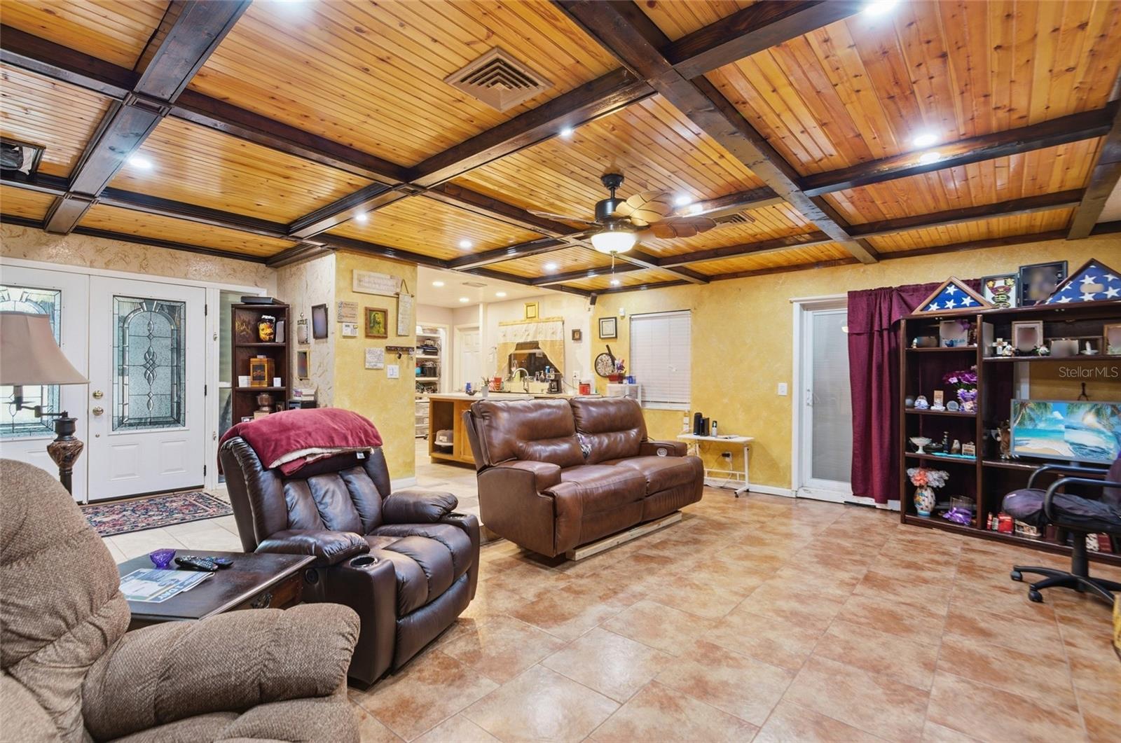 HIGHLAND GROVE EAST - Residential