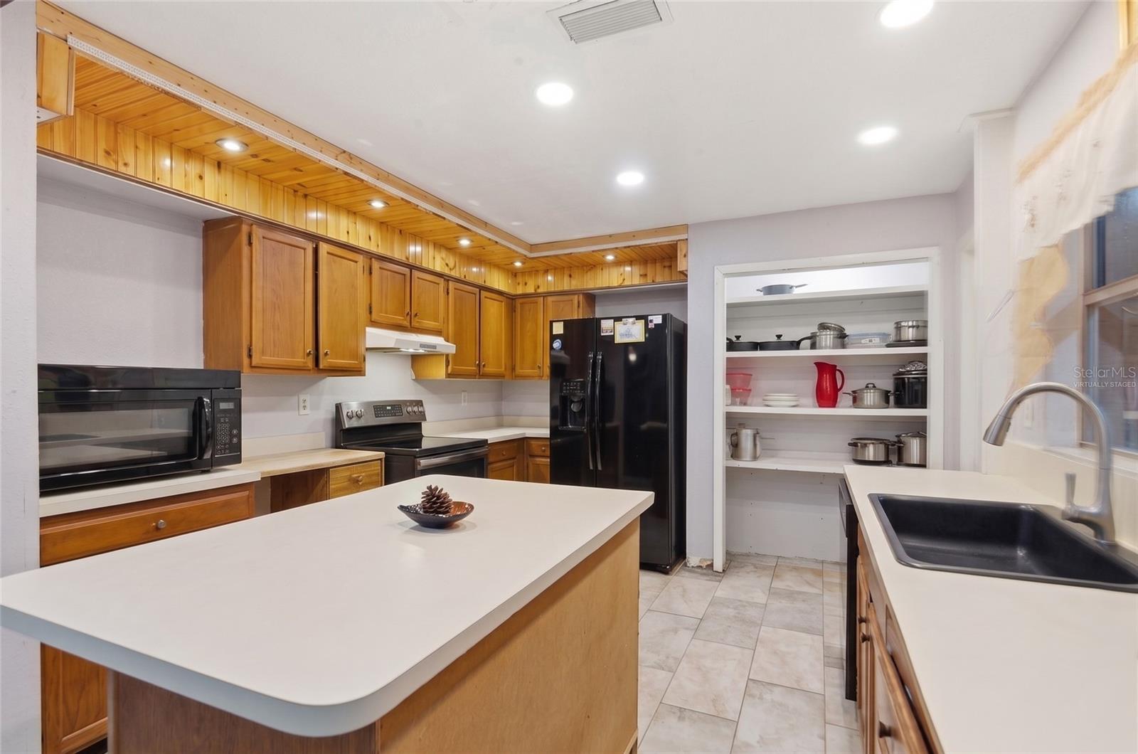 HIGHLAND GROVE EAST - Residential