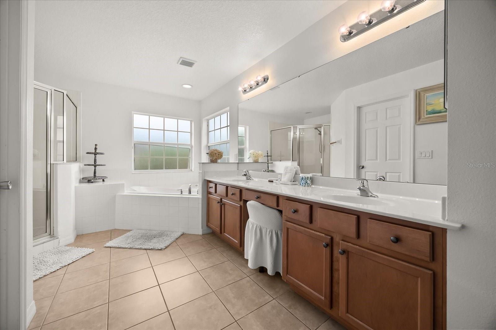 WATERSONG PH 01 - Residential