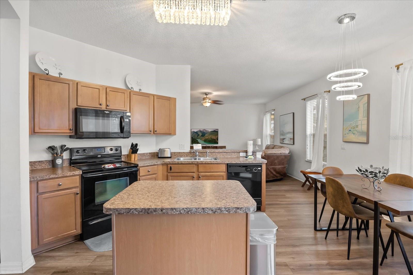 WATERSONG PH 01 - Residential