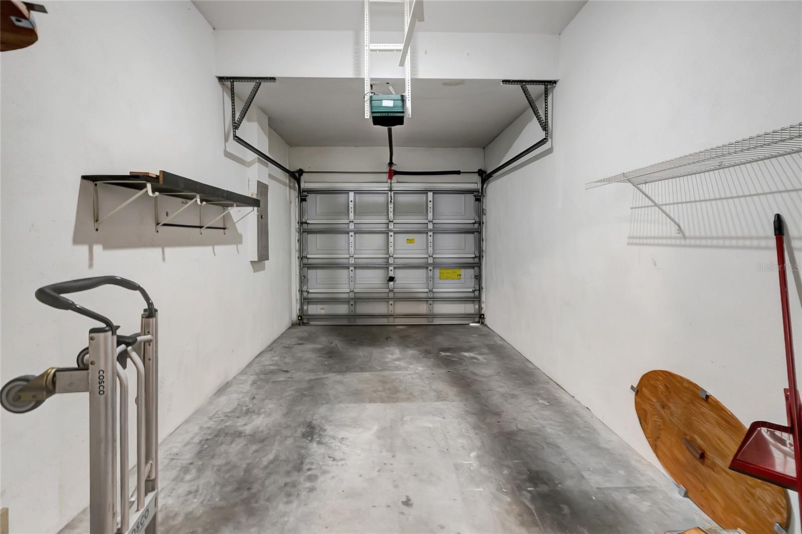 WILLOW LAKE - Residential