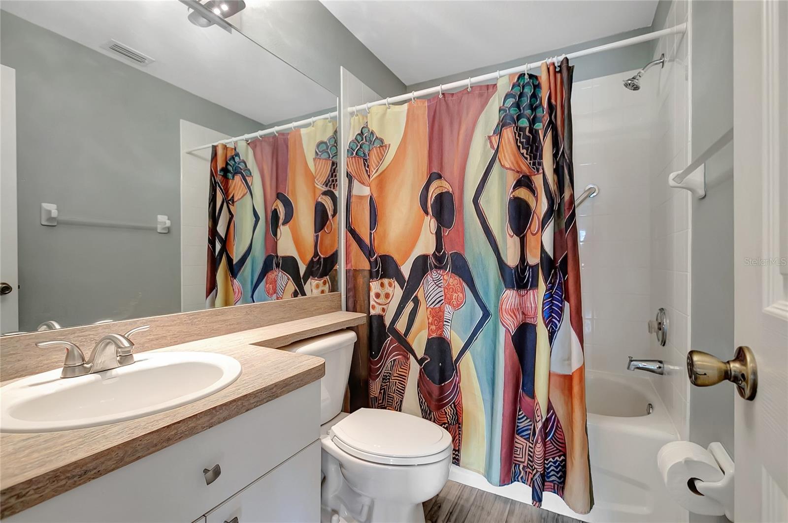 WILLOW LAKE - Residential