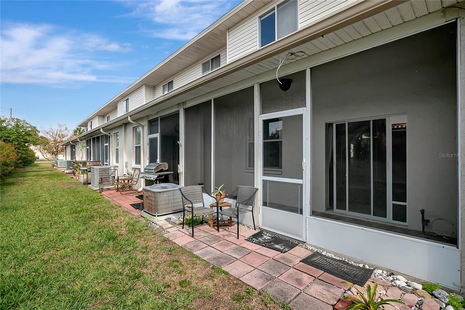 WILLOW LAKE - Residential