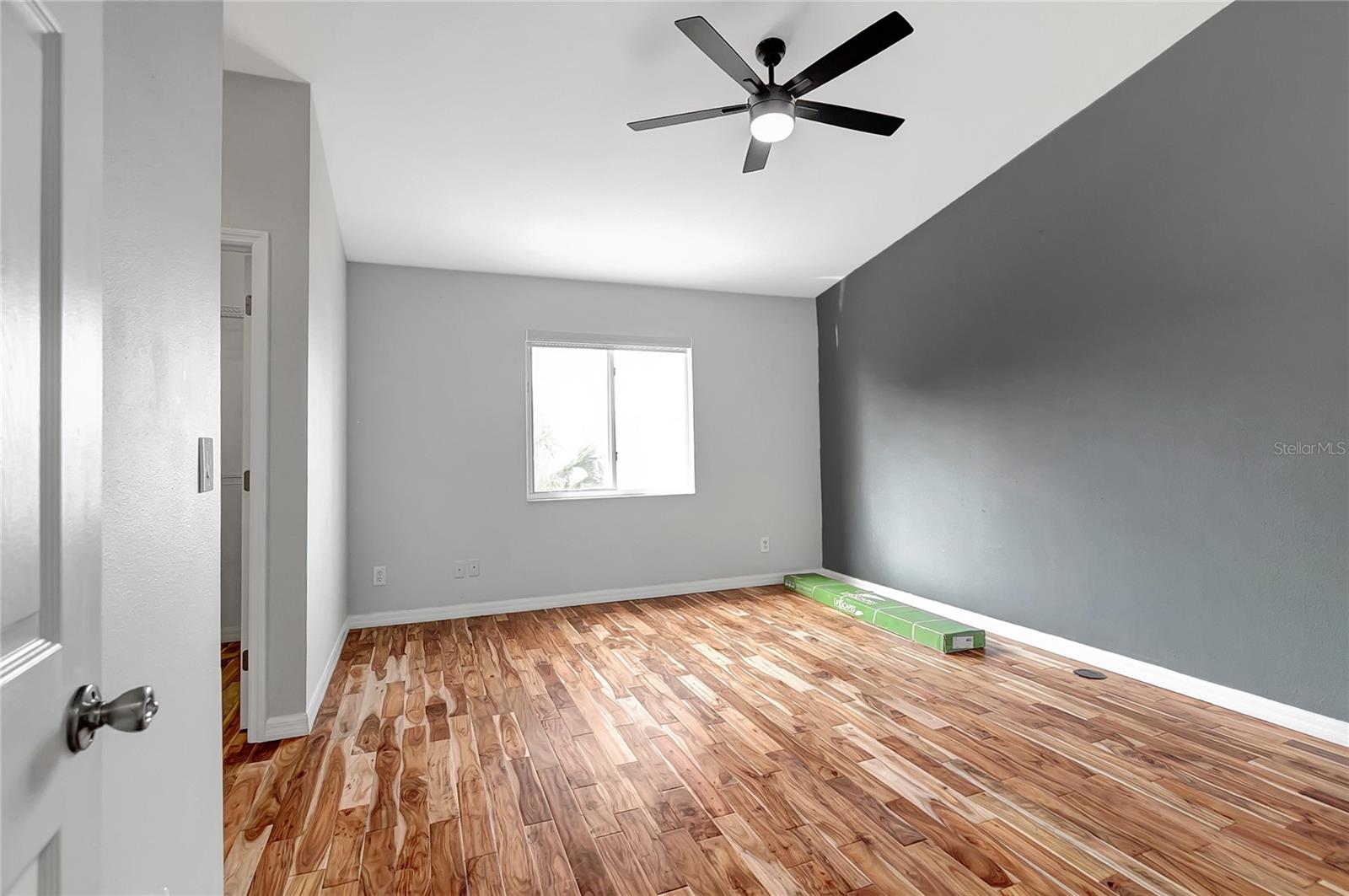 WILLOW LAKE - Residential