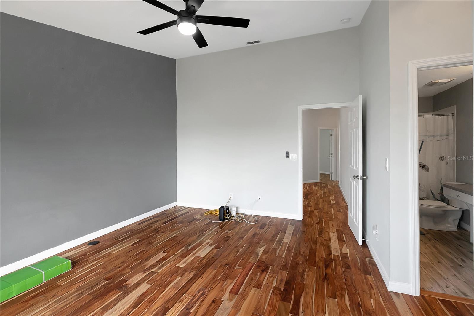 WILLOW LAKE - Residential