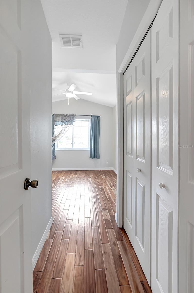 WILLOW LAKE - Residential