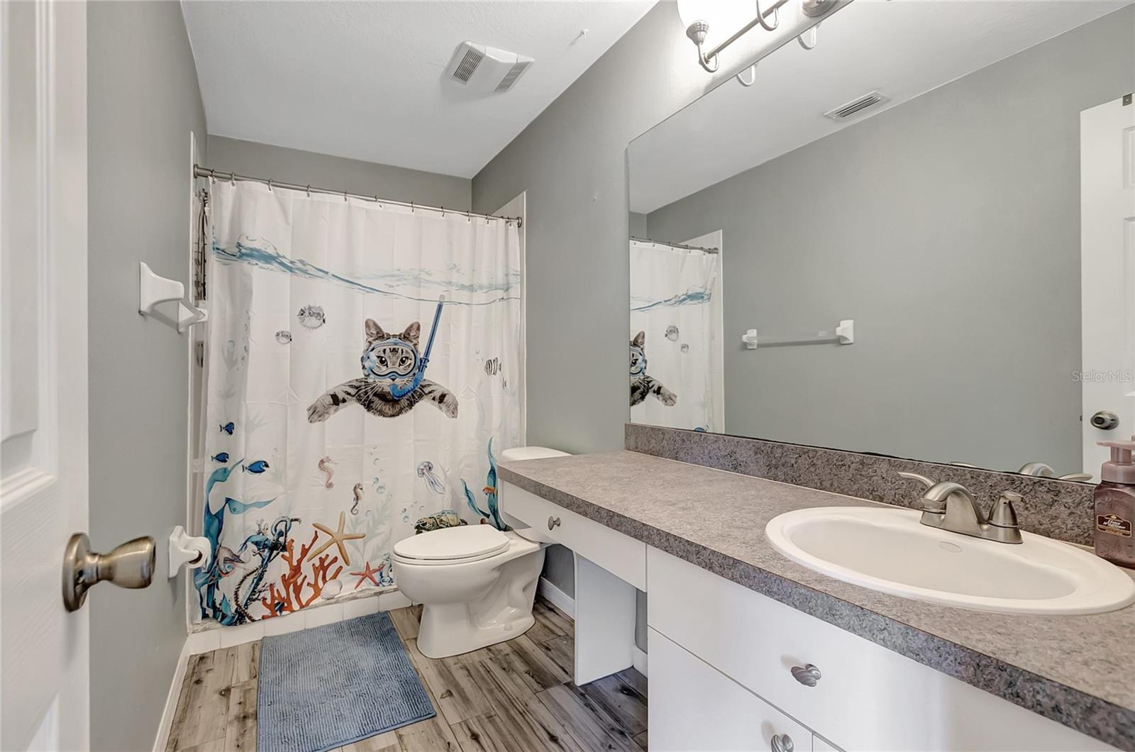 WILLOW LAKE - Residential