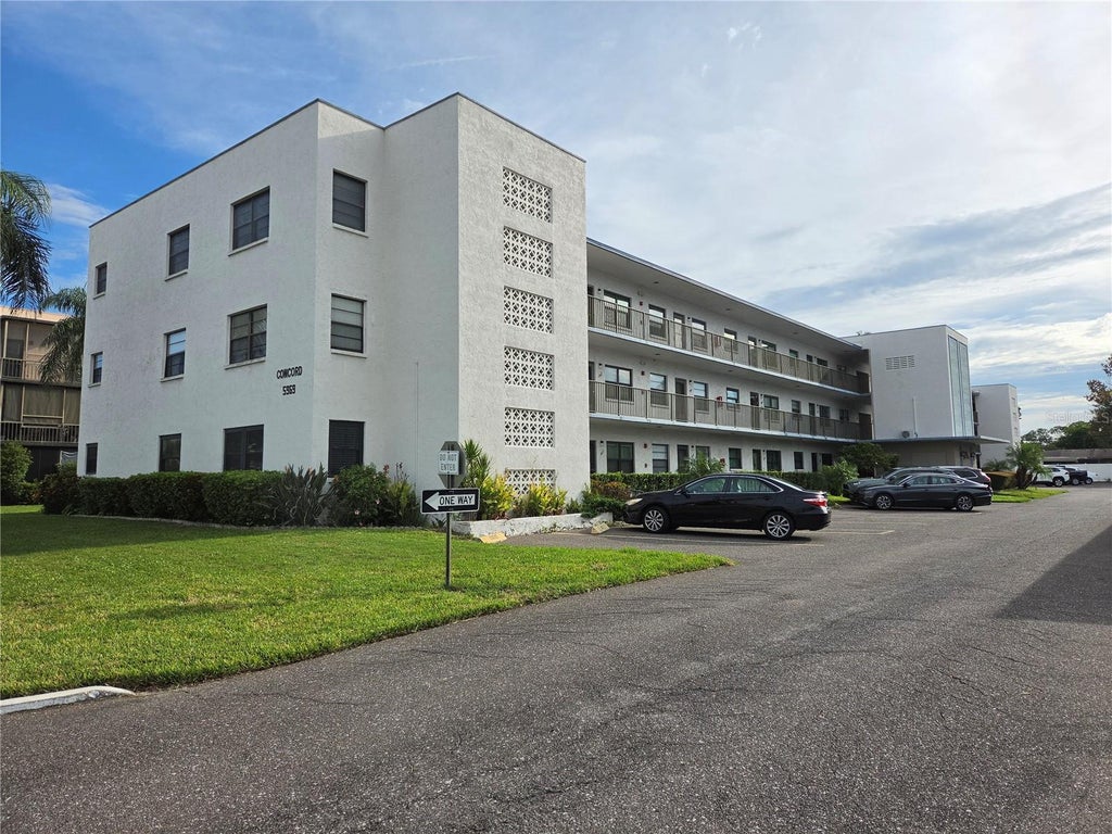 Photo of 5969 Terrace Park Drive N #305, St Petersburg, FL 33709 (MLS # TB8553272)