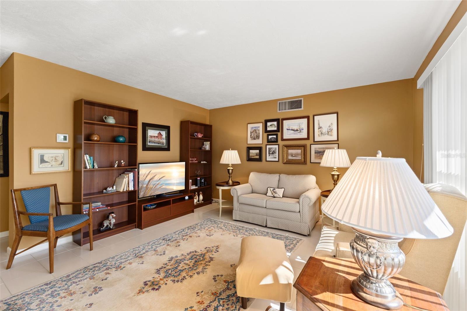 FAIRWAY ESTATES 2ND ADD - Residential