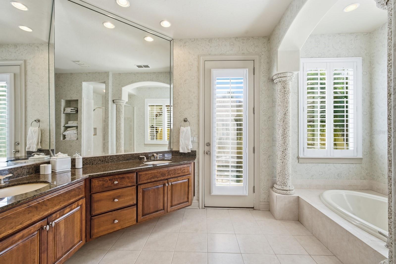 OCEAN HAMMOCK - Residential