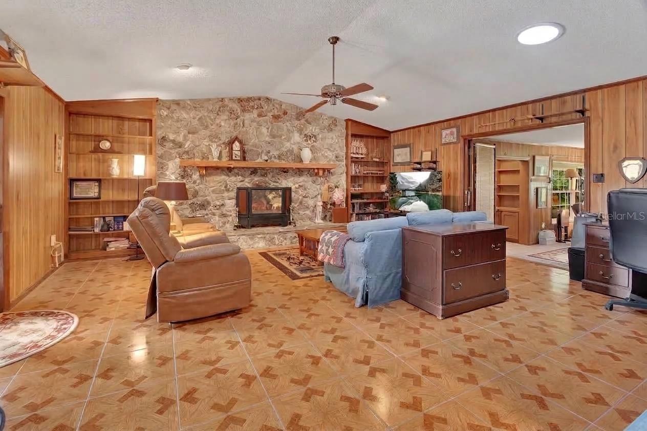 1027 VALLEY FORGE ROAD
