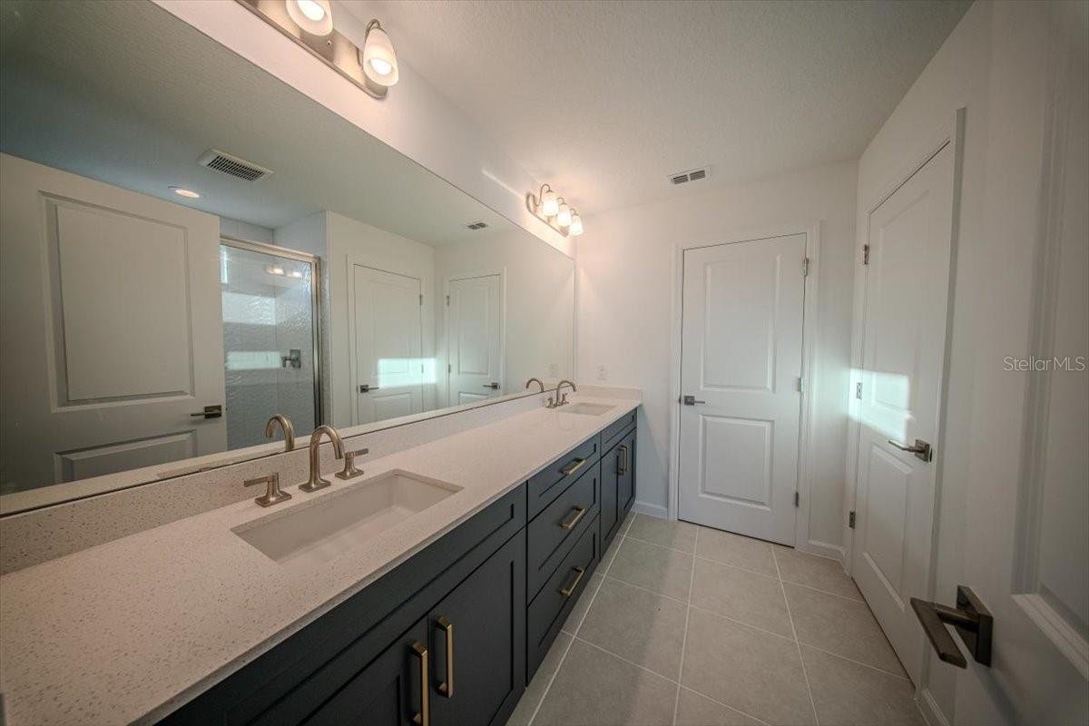 BRONSON PEAK PH 1C - Residential Lease