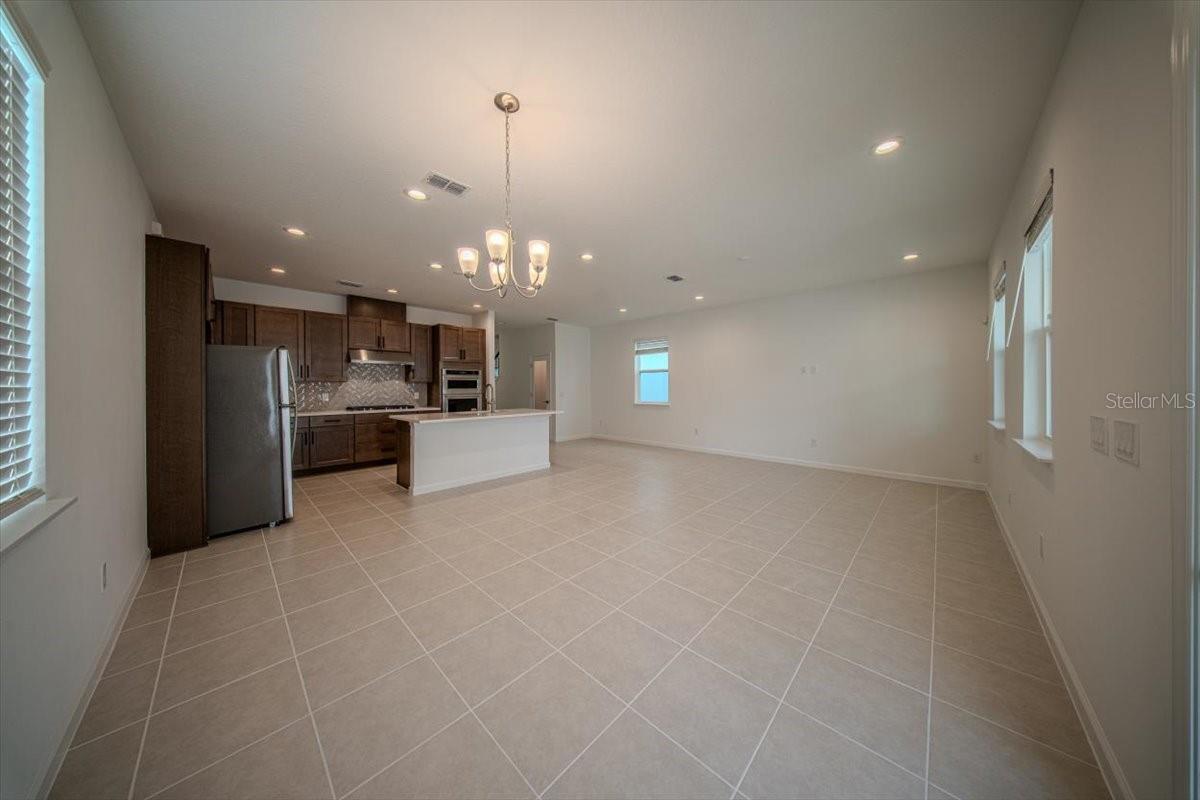 BRONSON PEAK PH 1C - Residential Lease