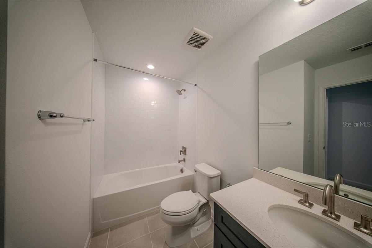 BRONSON PEAK PH 1C - Residential Lease