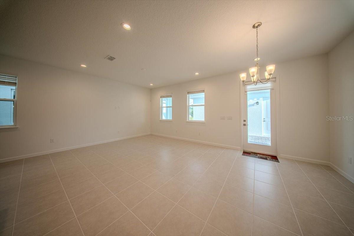 BRONSON PEAK PH 1C - Residential Lease