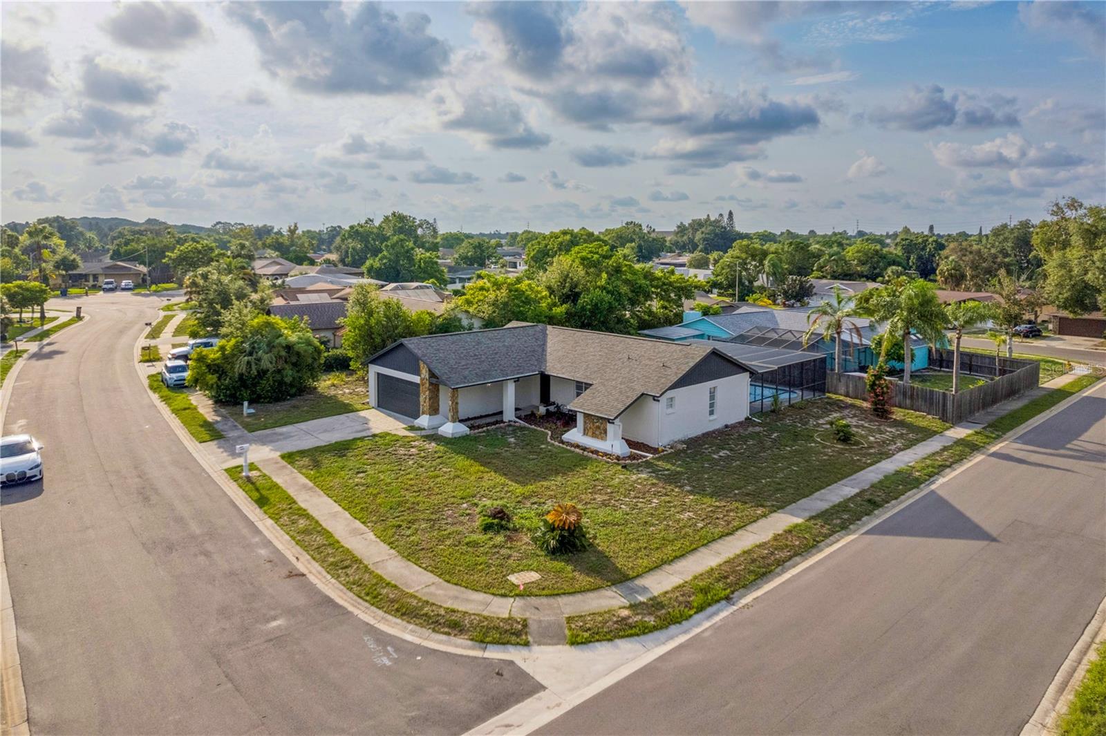 8035 LAUREL VISTA LOOP