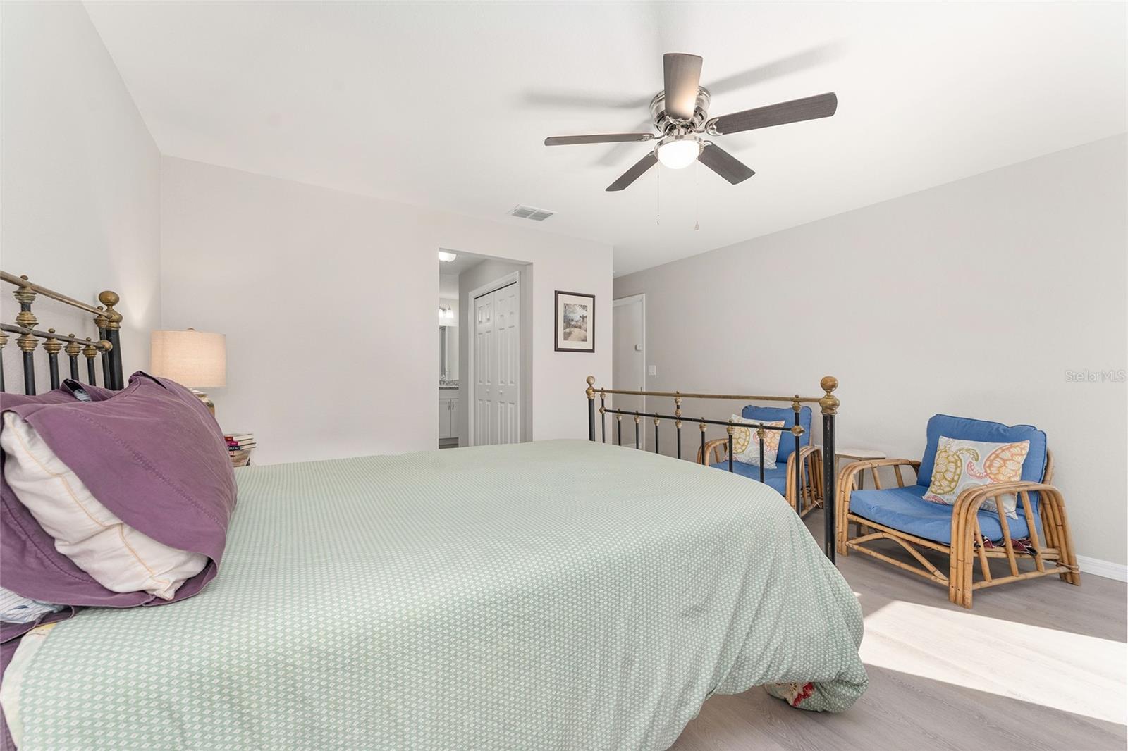 RAINBOW LAKES ESTATE - Residential