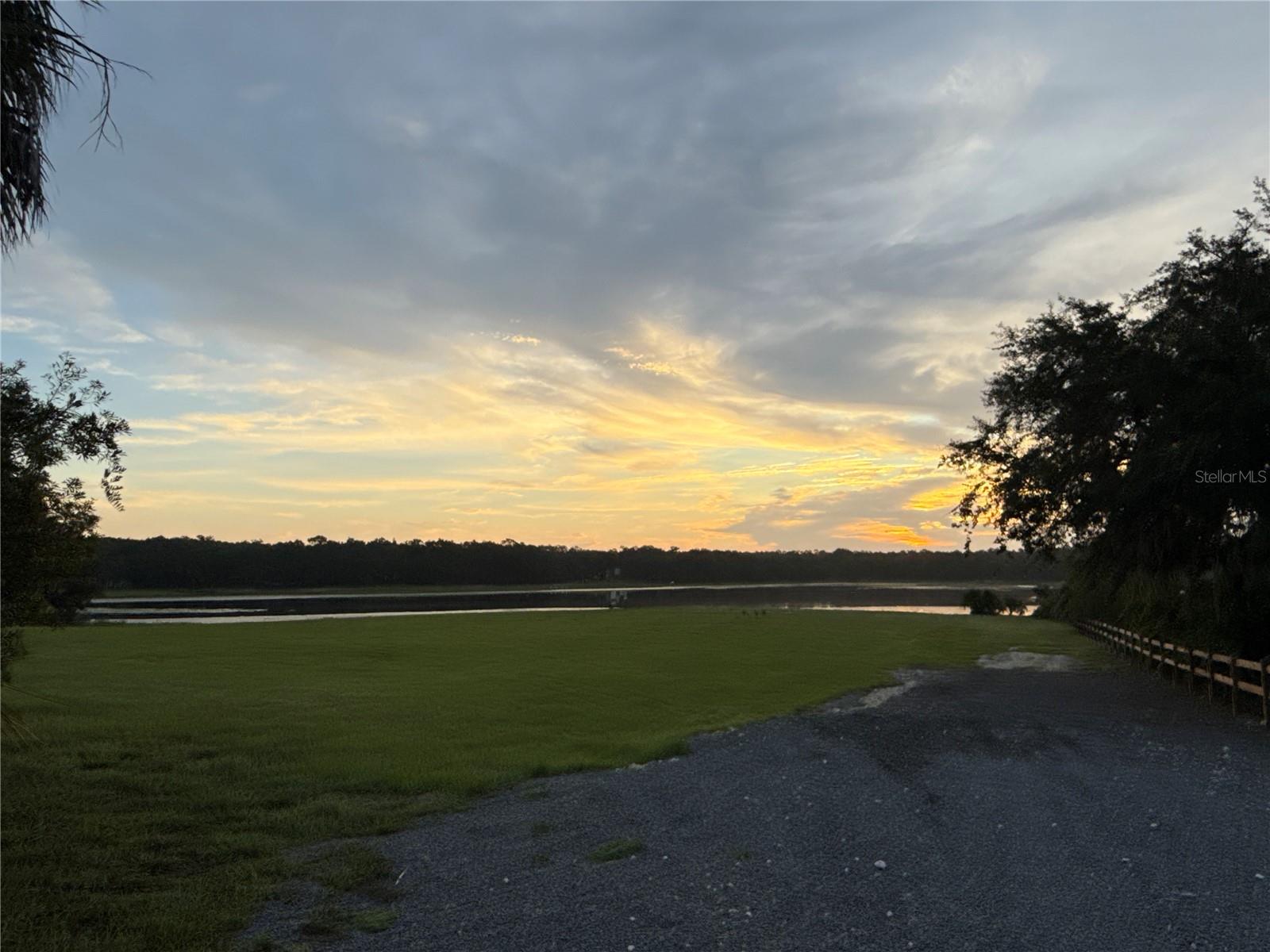 RAINBOW LAKES ESTATE - Residential