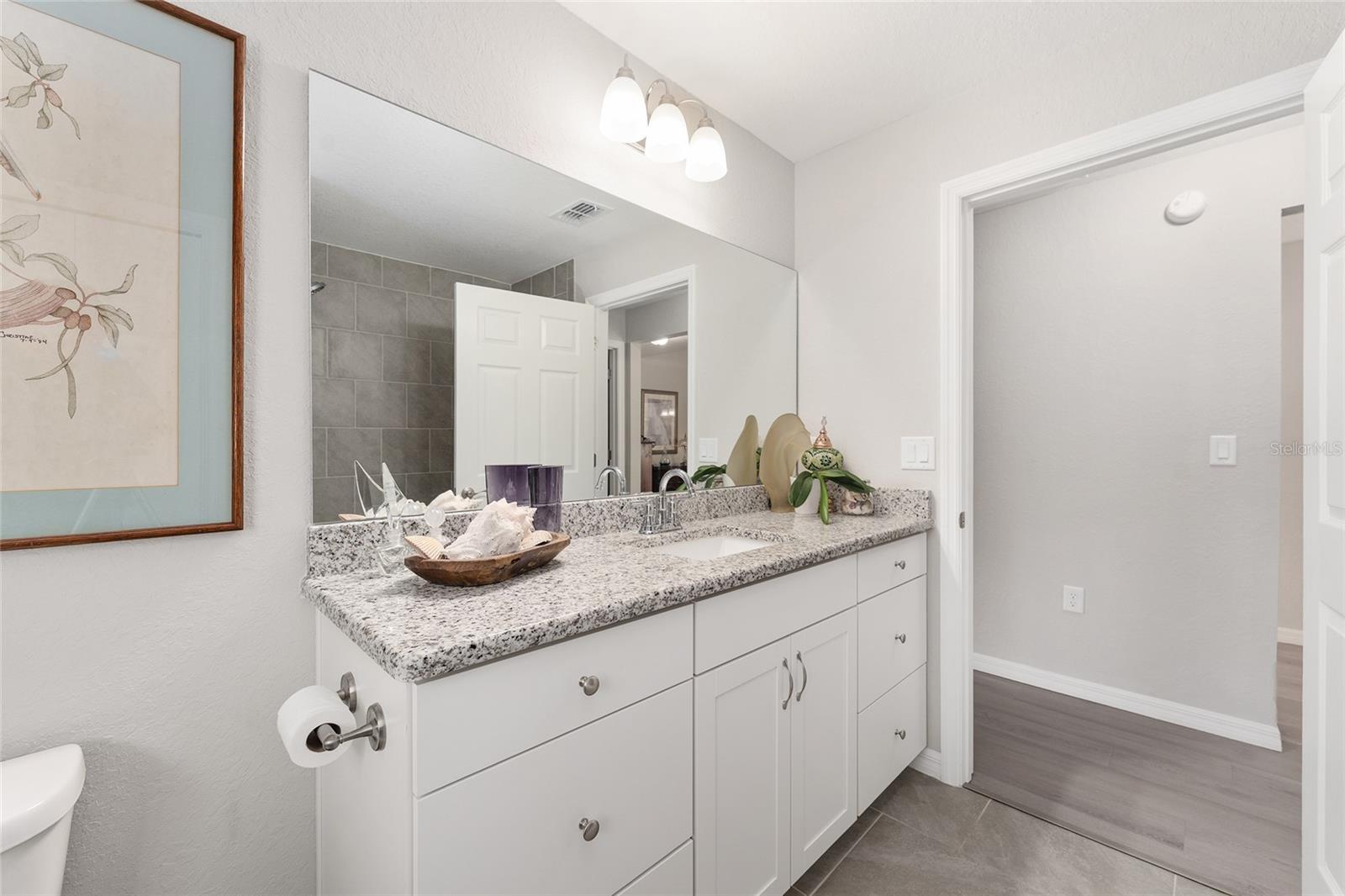 RAINBOW LAKES ESTATE - Residential