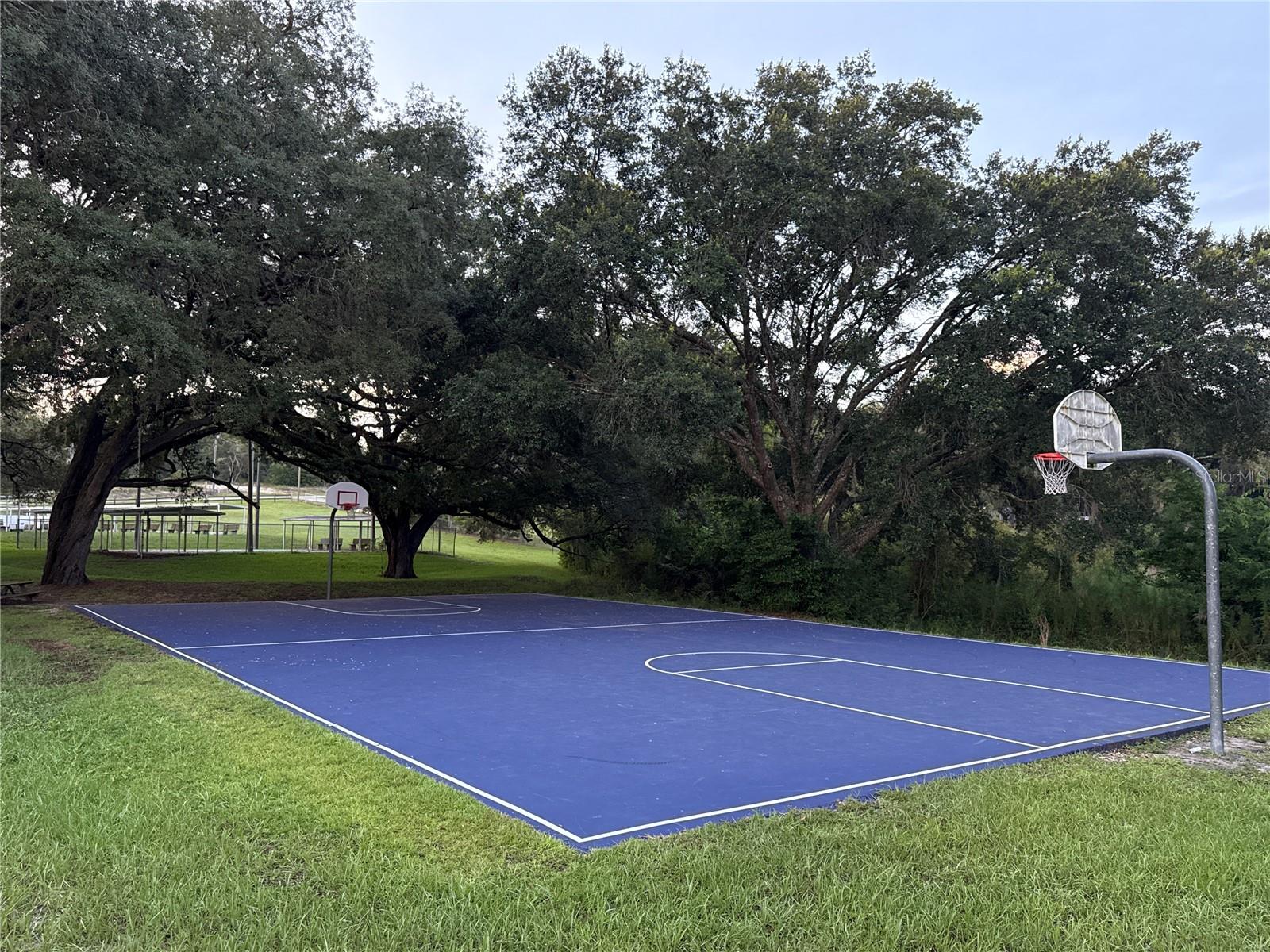 RAINBOW LAKES ESTATE - Residential