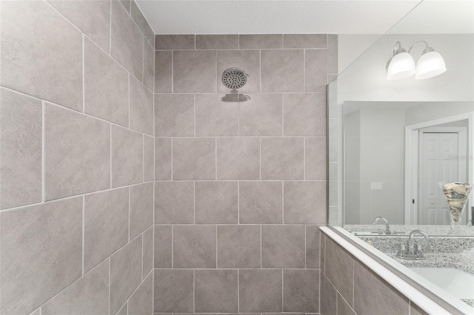 RAINBOW LAKES ESTATE - Residential