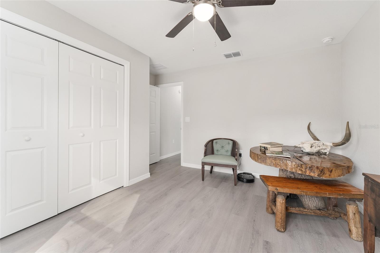 RAINBOW LAKES ESTATE - Residential