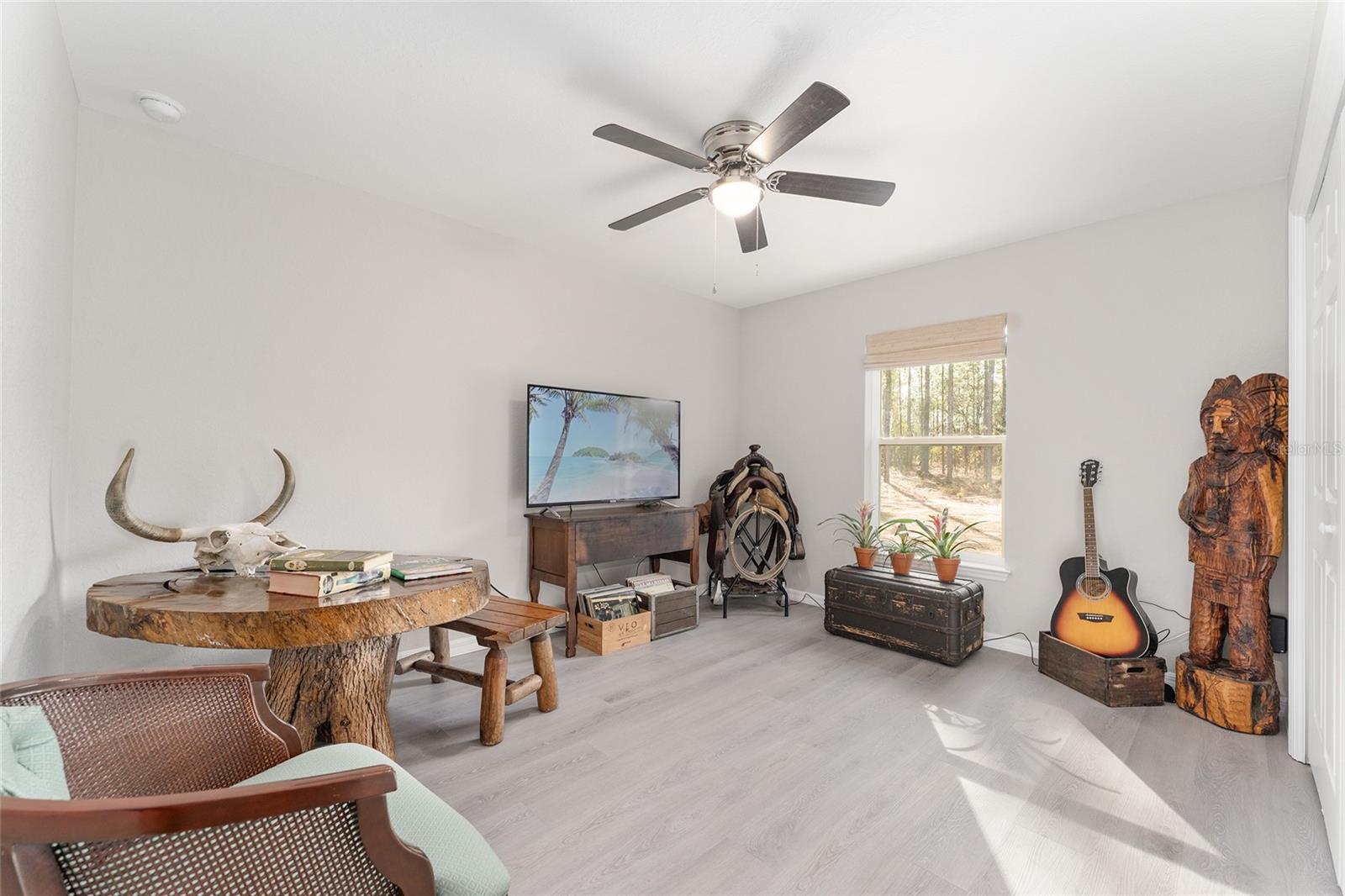 RAINBOW LAKES ESTATE - Residential