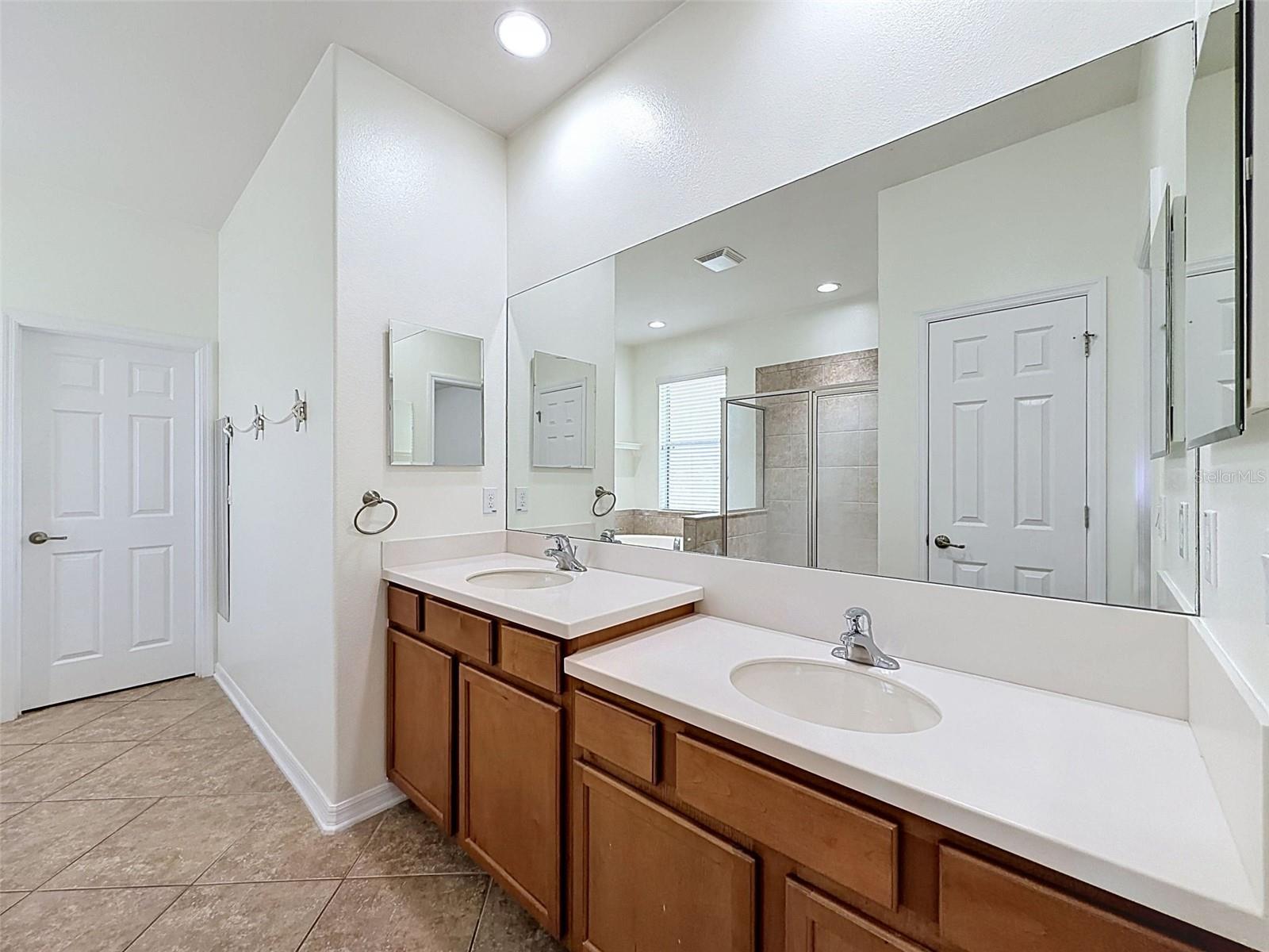 WATERS EDGE TWO - Residential