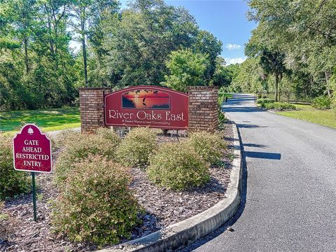 A home in DUNNELLON