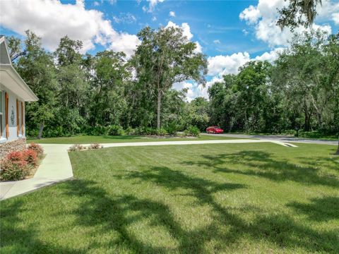 A home in DUNNELLON