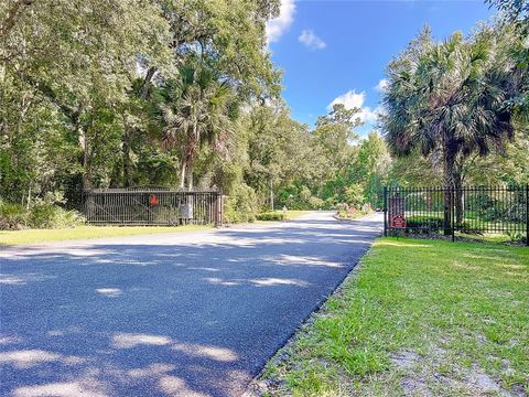 A home in DUNNELLON