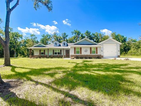 A home in DUNNELLON