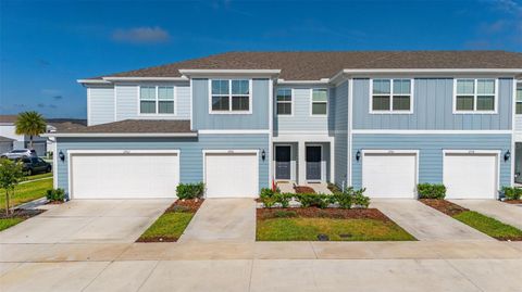 Photo of 2706 Fetching Trail, Davenport, FL 33896 (MLS # S5148521)