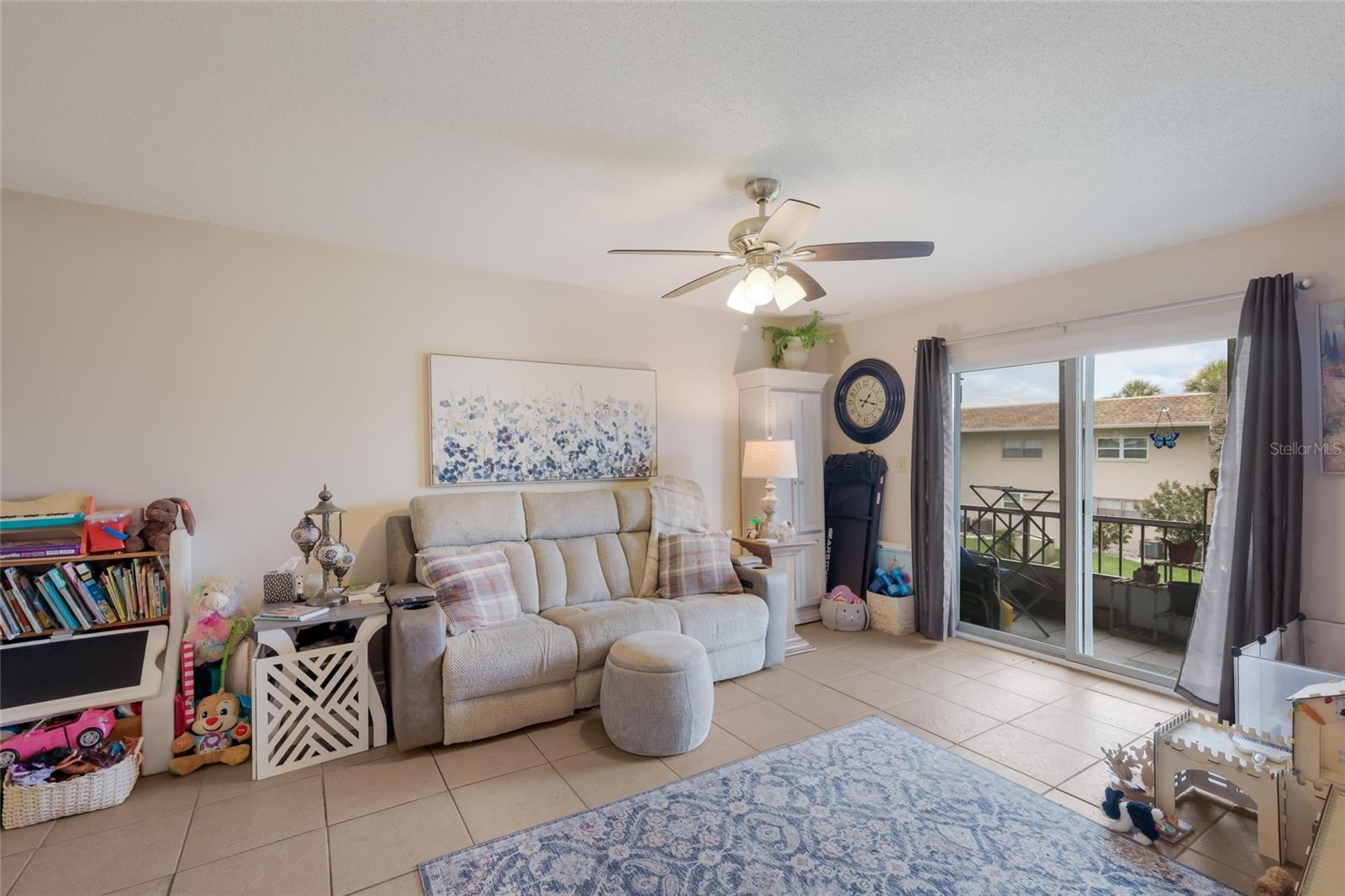 2727 75TH STREET W 7A11