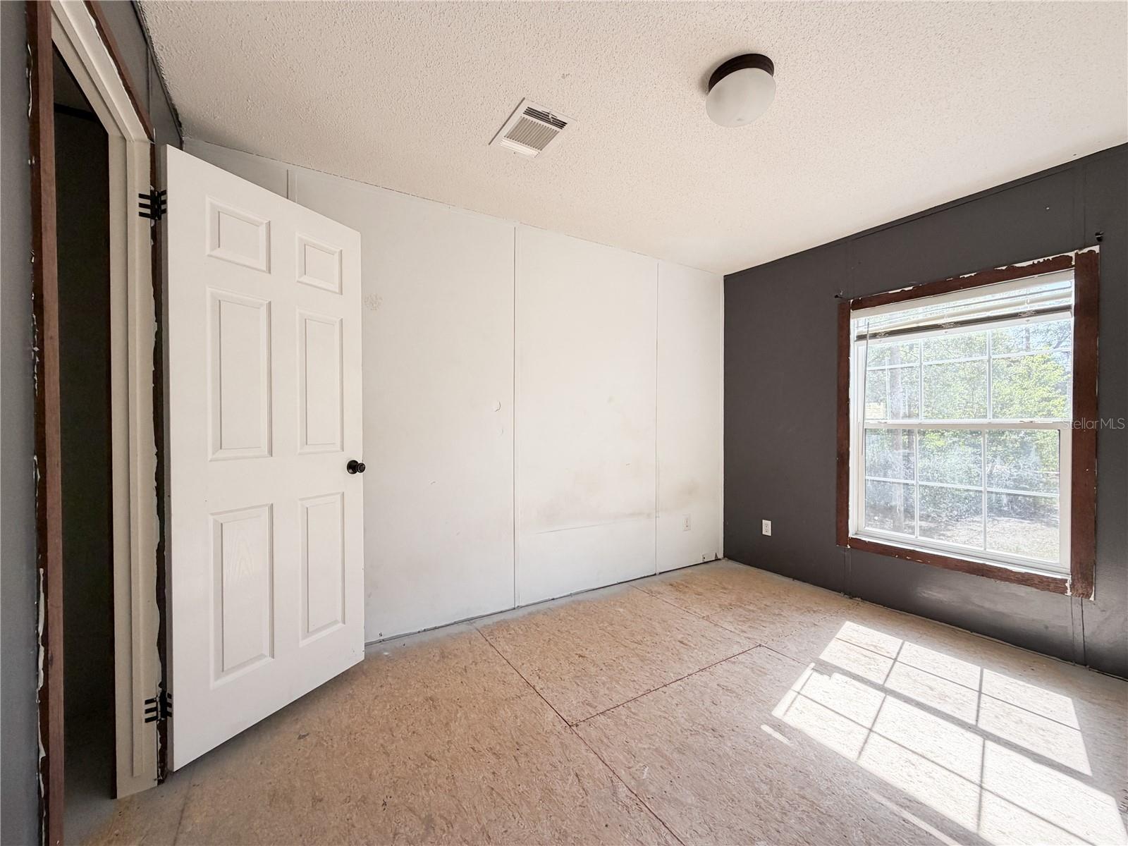 B & R SUB - Residential