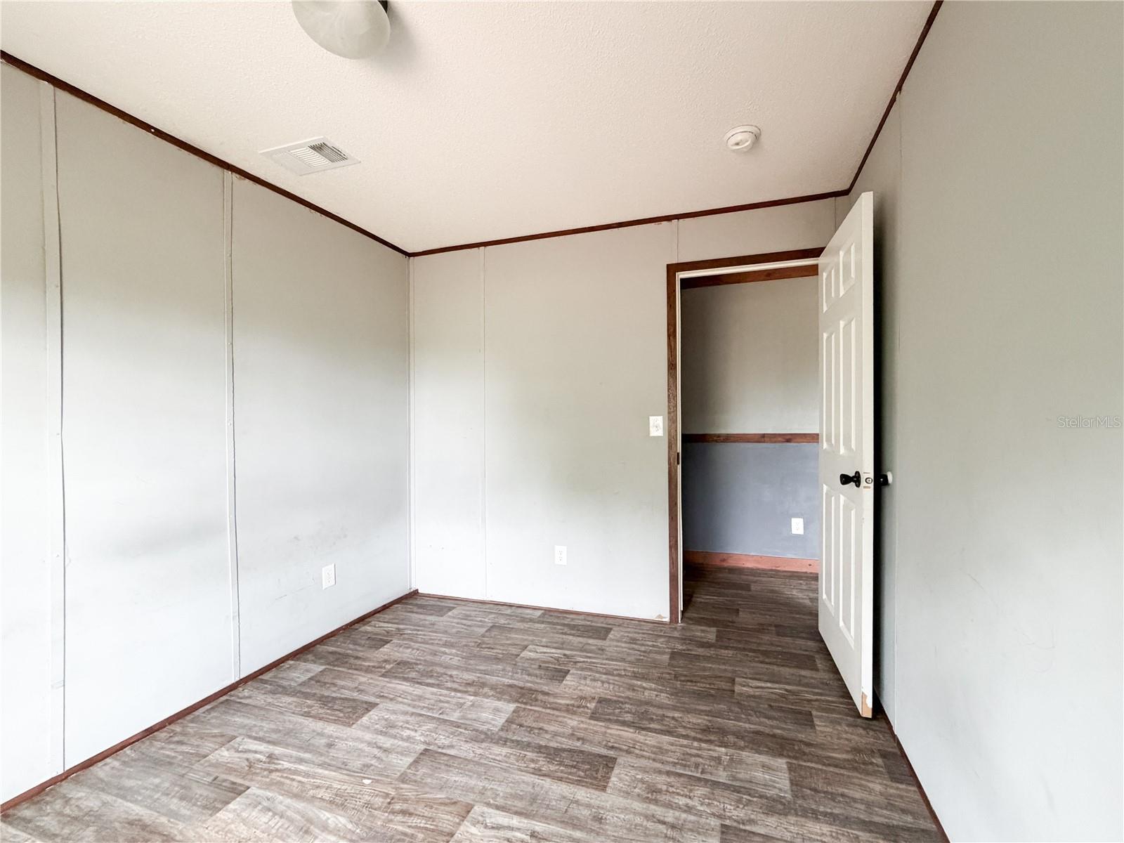 B & R SUB - Residential