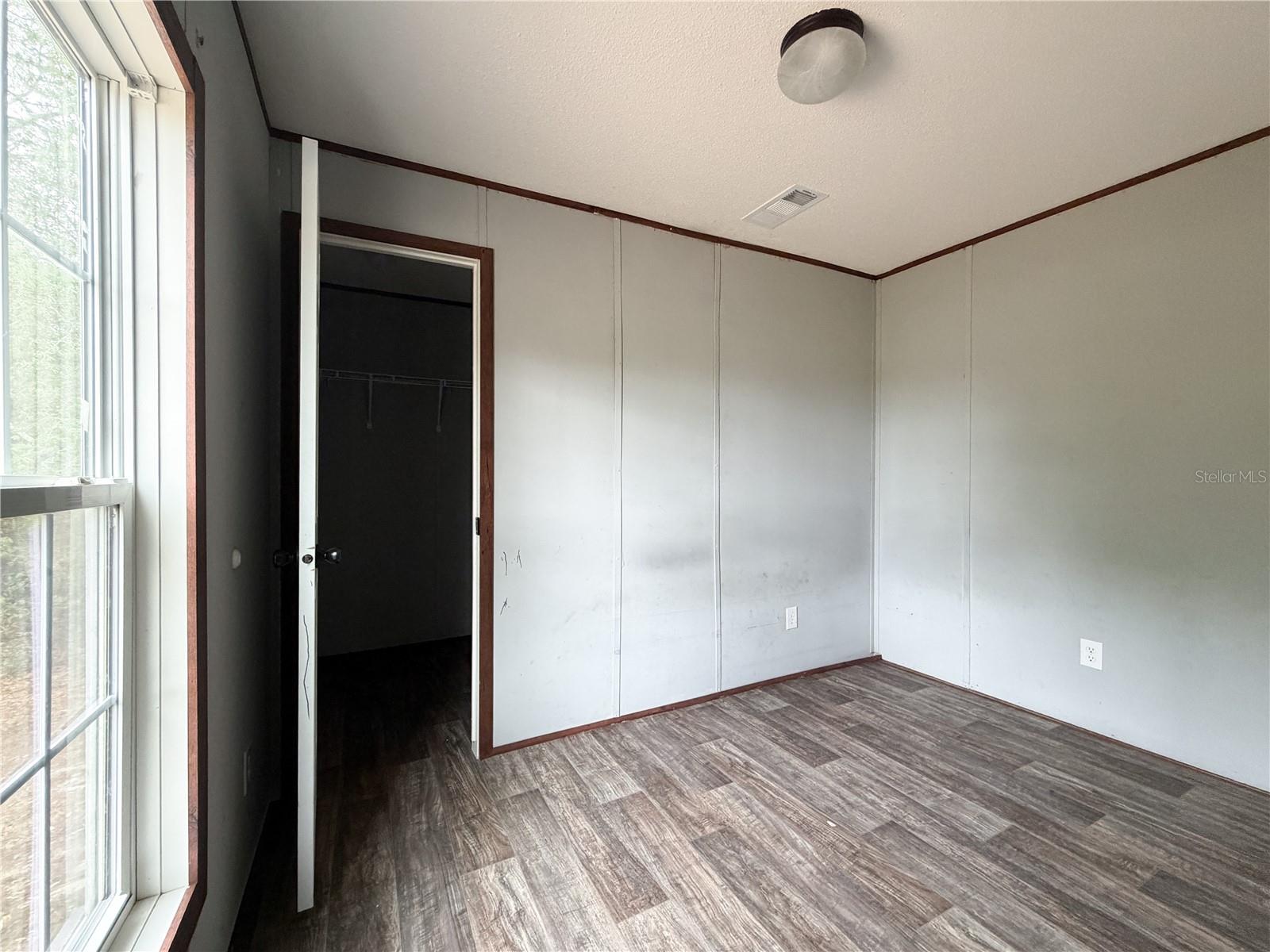 B & R SUB - Residential