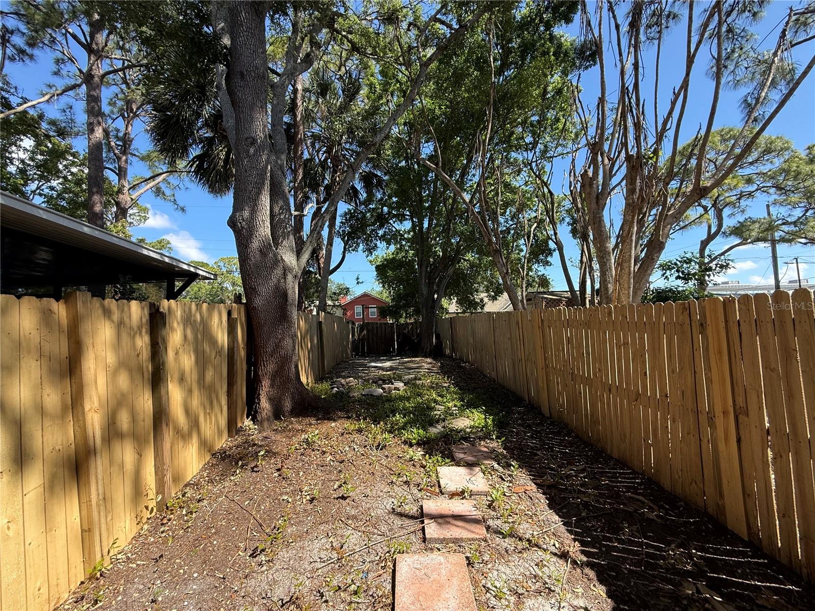 INDIAN RIVER PINES TWNHS - Residential