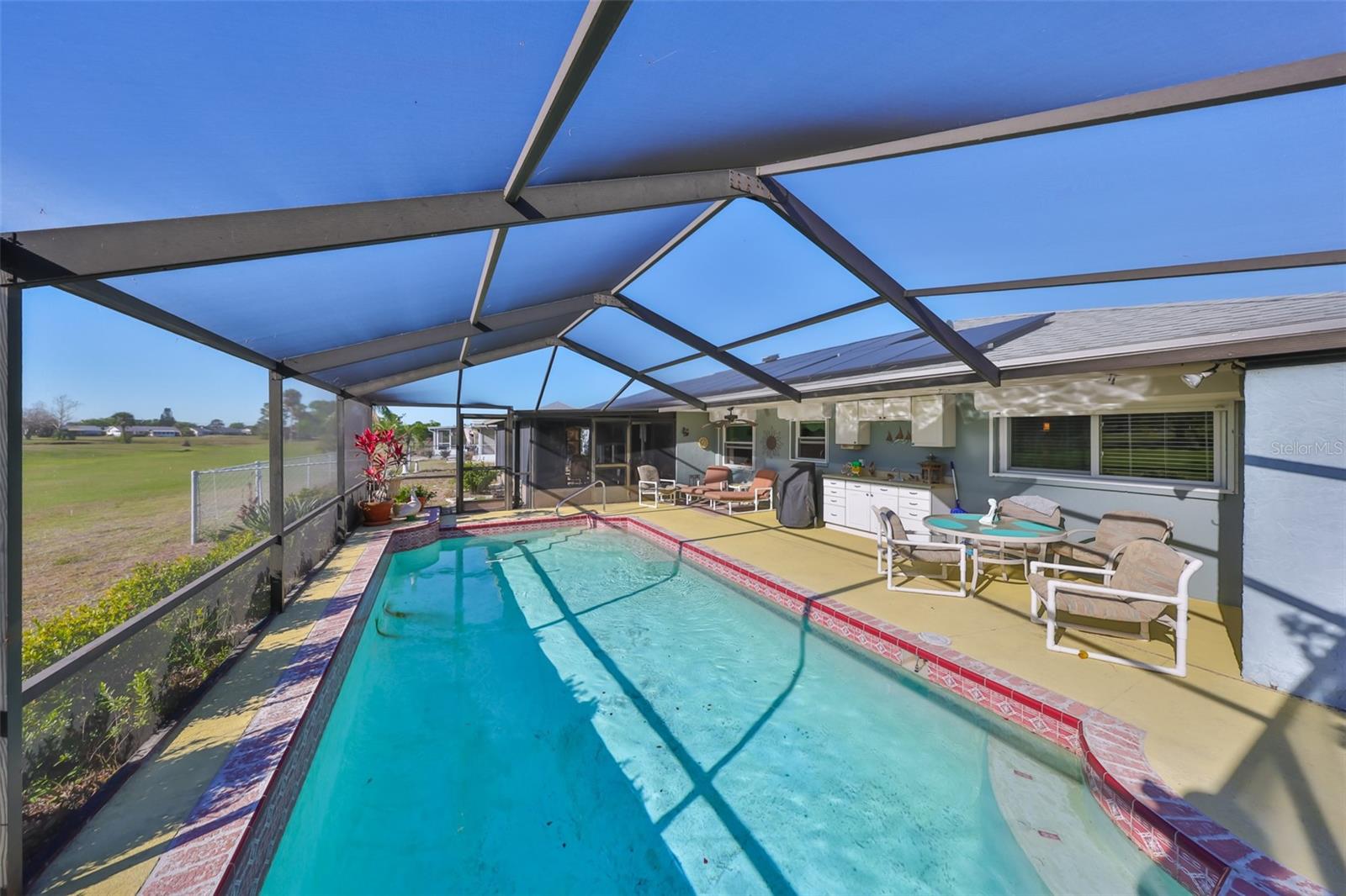 DEL WEBBS SUN CITY FLORIDA UN - Residential