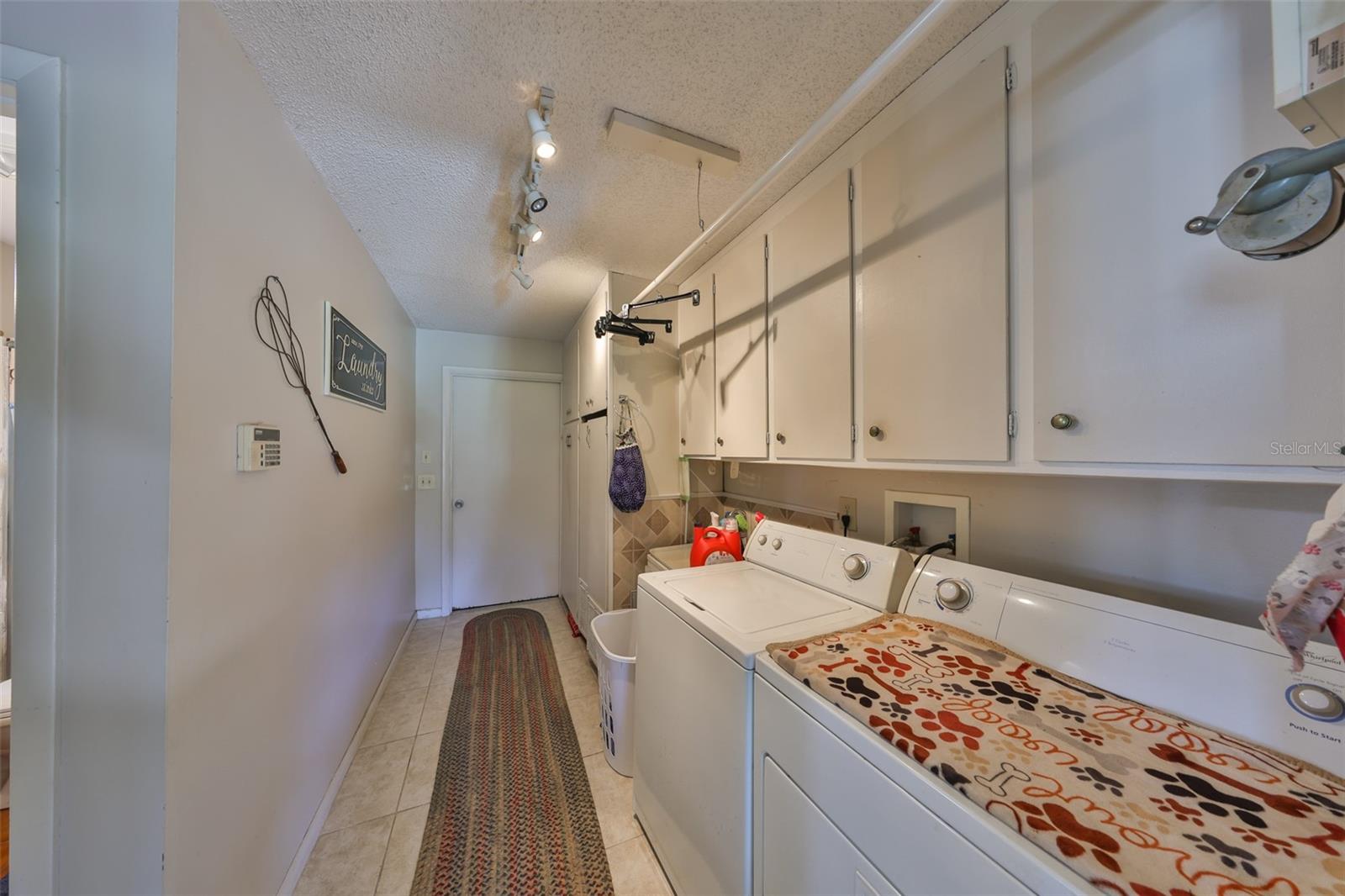 DEL WEBBS SUN CITY FLORIDA UN - Residential