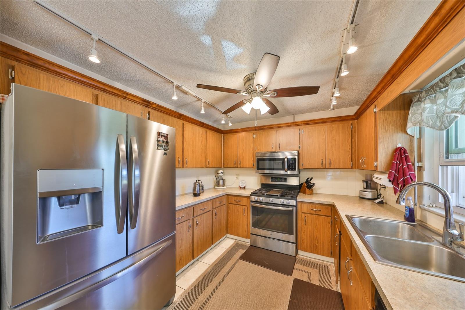 DEL WEBBS SUN CITY FLORIDA UN - Residential