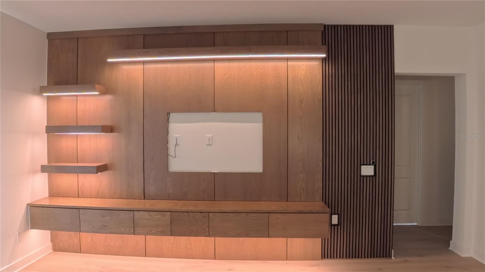 WILLOW RIDGE - Residential