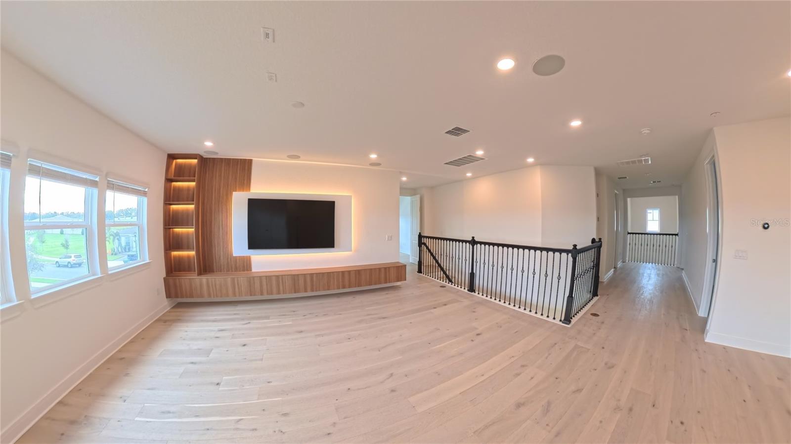 WILLOW RIDGE - Residential