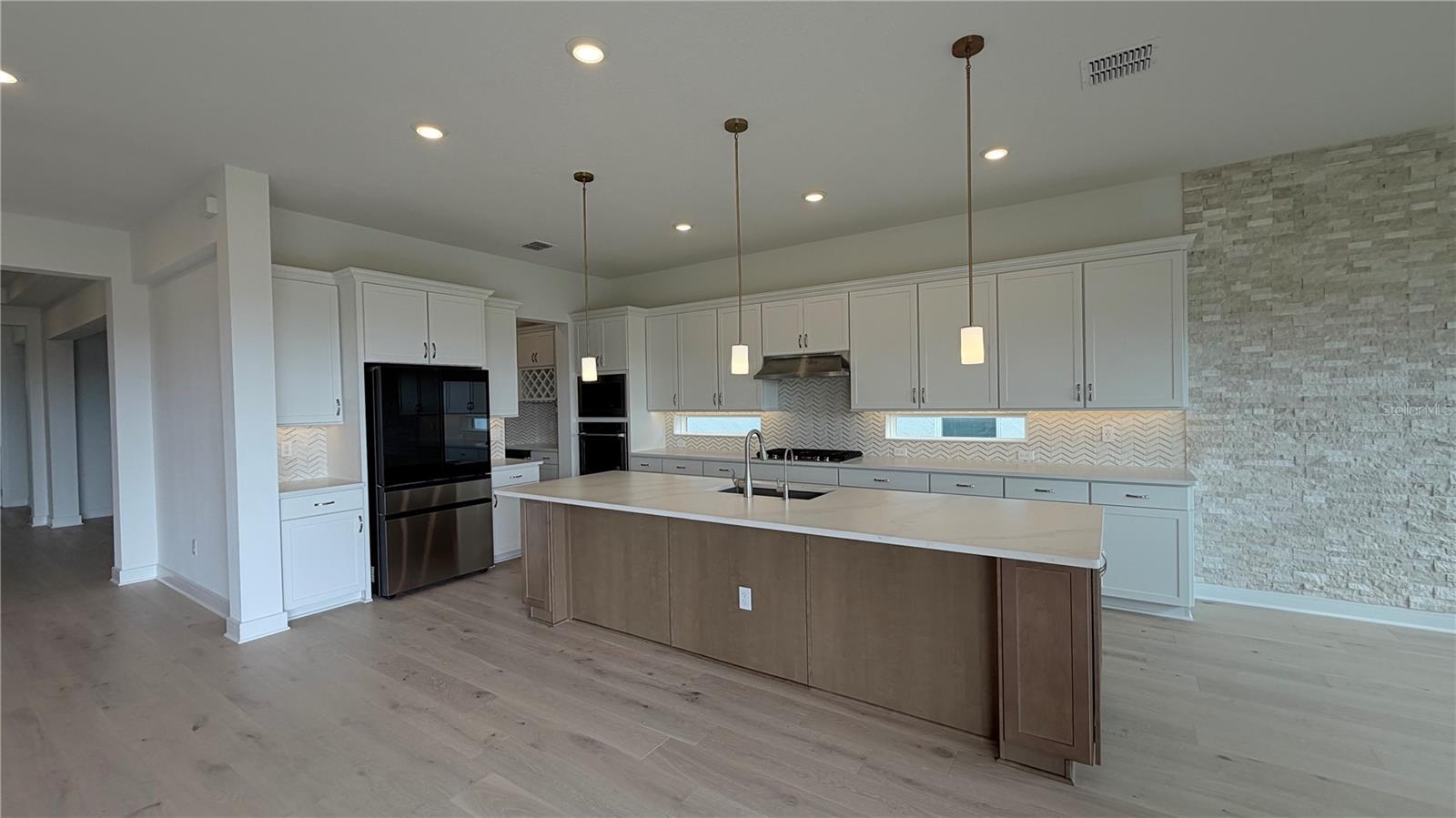 WILLOW RIDGE - Residential