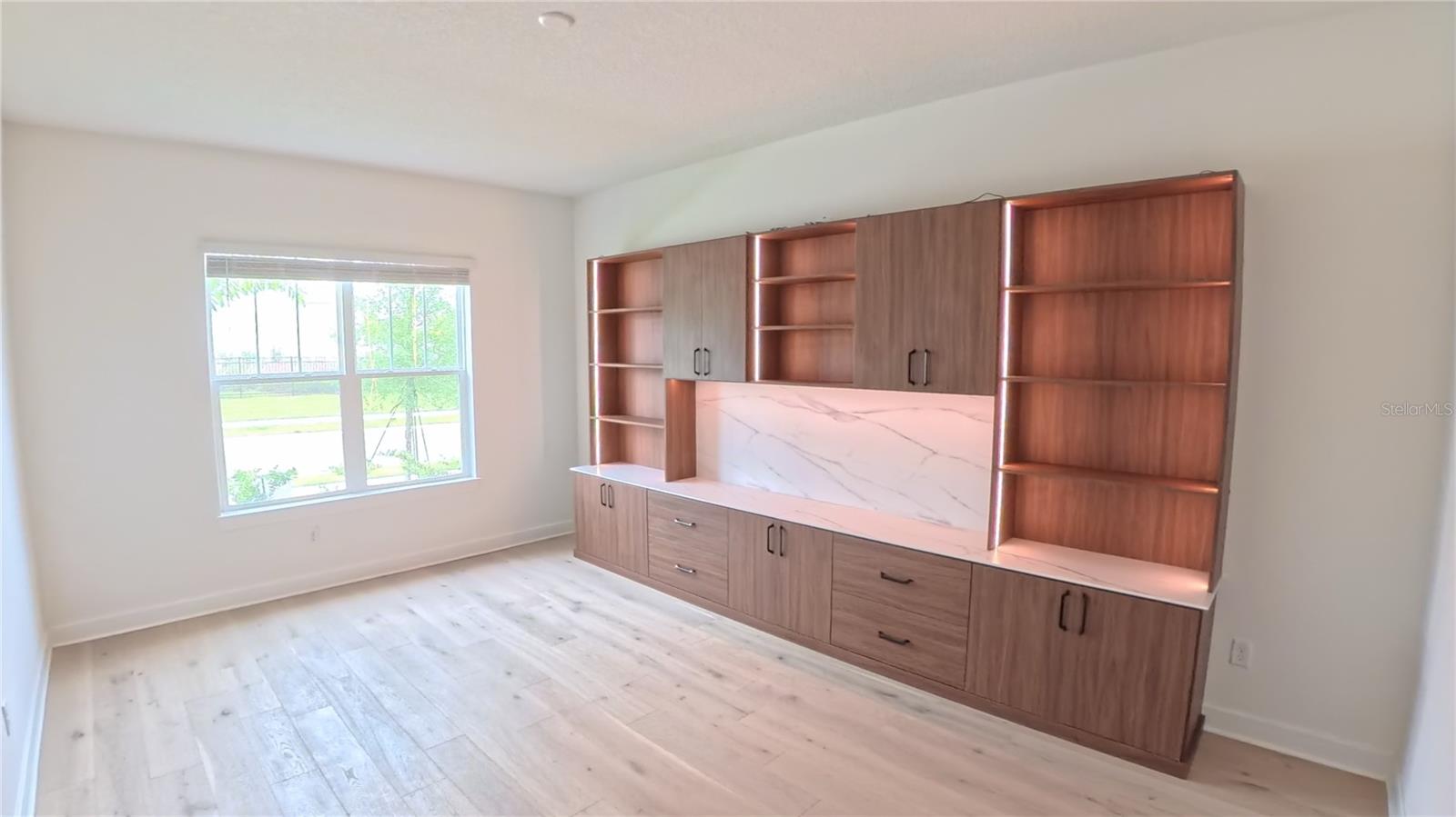 WILLOW RIDGE - Residential